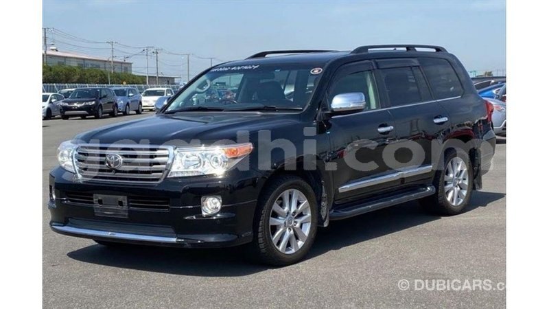 Big with watermark toyota land cruiser somalia import dubai 4723