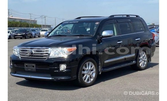 Acheter Import Voiture Toyota Land Cruiser Noir à Import - Dubai, Somalie Acheter Import Voiture Toyota Land Cruiser Noir à Import - Dubai, Somalie