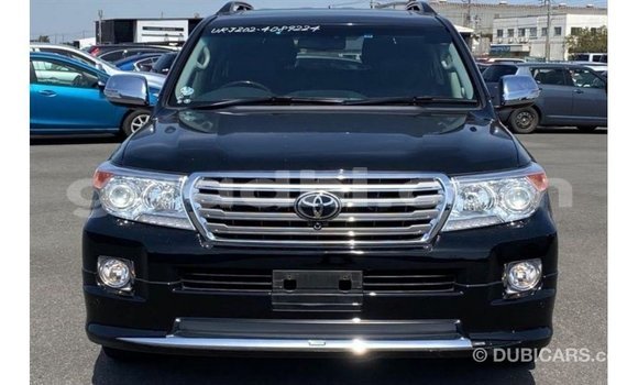 Acheter Import Voiture Toyota Land Cruiser Noir à Import - Dubai, Somalie Acheter Import Voiture Toyota Land Cruiser Noir à Import - Dubai, Somalie