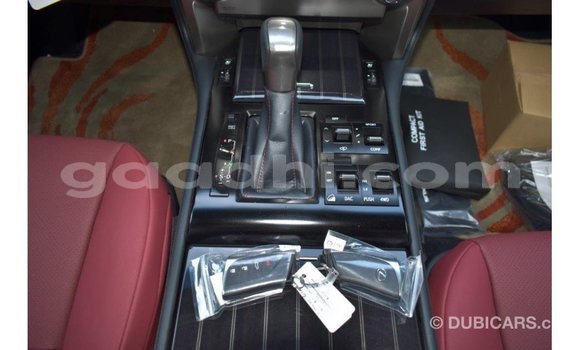 Imported Lexus GX White Makiinaa iti Import - Dubai keessatti Somalia keessatti Imported Lexus GX White Makiinaa iti Import - Dubai keessatti Somalia keessatti