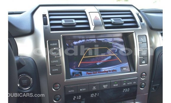 Imported Lexus GX White Makiinaa iti Import - Dubai keessatti Somalia keessatti Imported Lexus GX White Makiinaa iti Import - Dubai keessatti Somalia keessatti