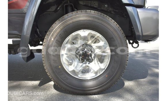 Imported Toyota Land Cruiser Other Makiinaa iti Import - Dubai keessatti Somalia keessatti Imported Toyota Land Cruiser Other Makiinaa iti Import - Dubai keessatti Somalia keessatti
