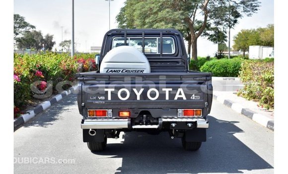 Imported Toyota Land Cruiser Other Makiinaa iti Import - Dubai keessatti Somalia keessatti Imported Toyota Land Cruiser Other Makiinaa iti Import - Dubai keessatti Somalia keessatti