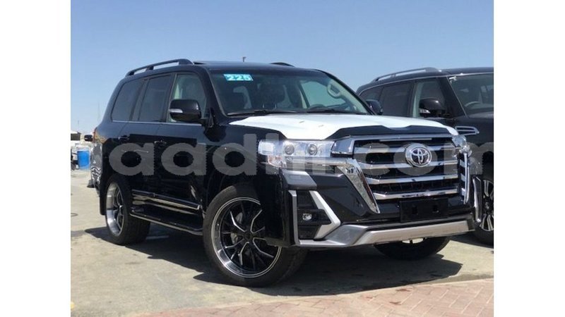 Big with watermark toyota land cruiser somalia import dubai 4730