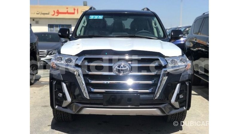 Big with watermark toyota land cruiser somalia import dubai 4730