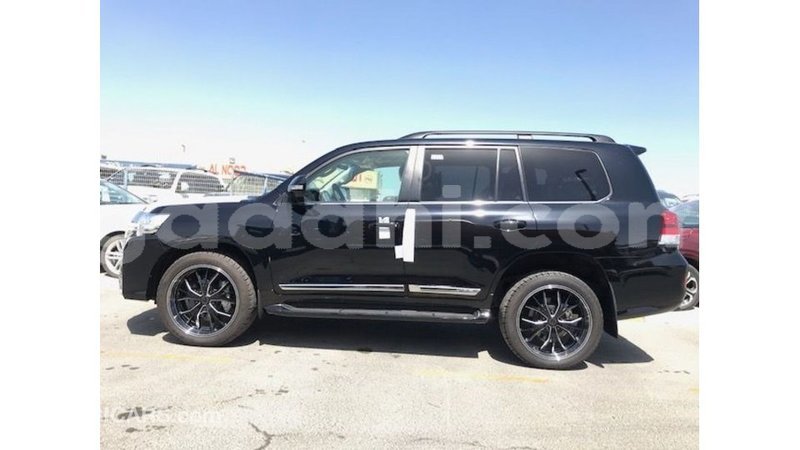 Big with watermark toyota land cruiser somalia import dubai 4730