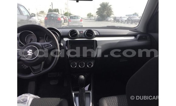 Acheter Import Voiture Suzuki Swift Blanc à Import - Dubai, Somalie Acheter Import Voiture Suzuki Swift Blanc à Import - Dubai, Somalie