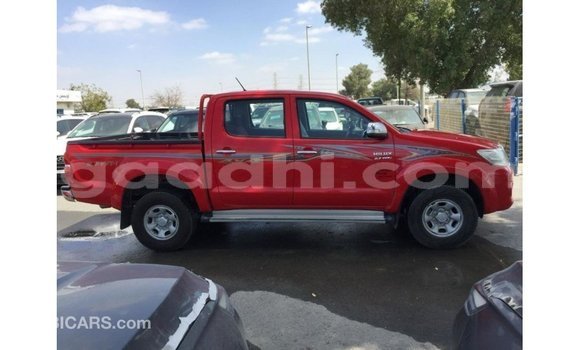 اشتري Imported Toyota Hilux أحمر سيارة في Import - Dubai في الصومال اشتري Imported Toyota Hilux أحمر سيارة في Import - Dubai في الصومال