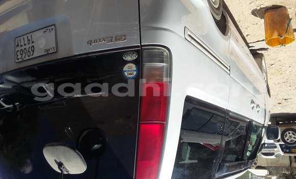 Haaraa Toyota 4Runner White Makiinaa iti Hargeysa keessatti Somaliland keessatti Haaraa Toyota 4Runner White Makiinaa iti Hargeysa keessatti Somaliland keessatti