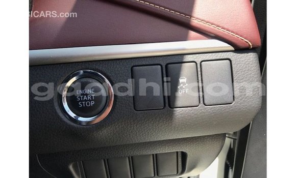 Acheter Import Voiture Toyota Harrier Blanc à Import - Dubai, Somalie Acheter Import Voiture Toyota Harrier Blanc à Import - Dubai, Somalie