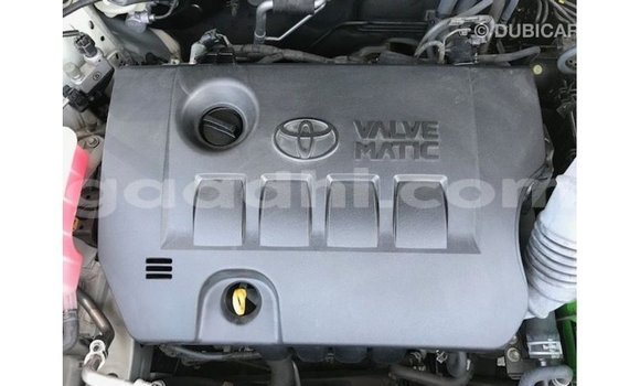 Acheter Import Voiture Toyota Harrier Blanc à Import - Dubai, Somalie Acheter Import Voiture Toyota Harrier Blanc à Import - Dubai, Somalie