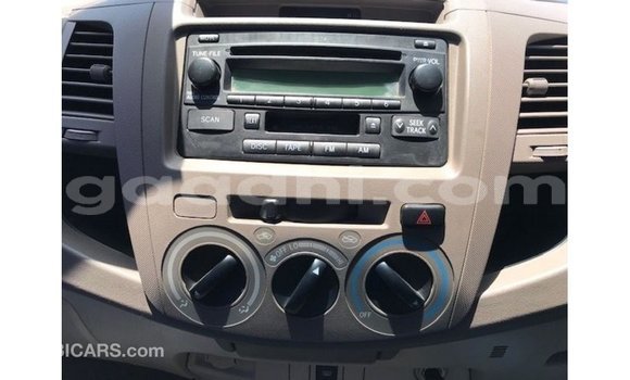 ይግዙ Imported Toyota Hilux ጥቁር መኪና በ Import - Dubai በ ሶማሊያ ይግዙ Imported Toyota Hilux ጥቁር መኪና በ Import - Dubai በ ሶማሊያ