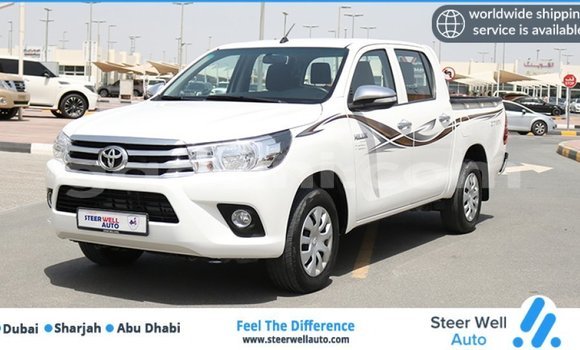 Acheter Import Voiture Toyota Hilux Blanc à Import - Dubai, Somalie Acheter Import Voiture Toyota Hilux Blanc à Import - Dubai, Somalie