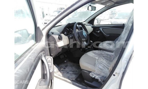 Imported Renault Duster White Makiinaa iti Import - Dubai keessatti Somalia keessatti Imported Renault Duster White Makiinaa iti Import - Dubai keessatti Somalia keessatti