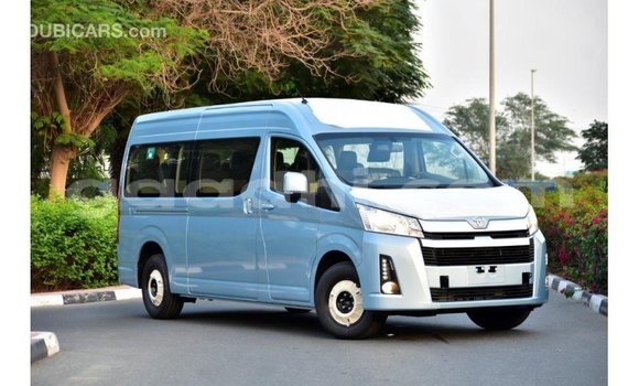 Imported Toyota Hiace Blue Makiinaa iti Import - Dubai keessatti Somalia keessatti Imported Toyota Hiace Blue Makiinaa iti Import - Dubai keessatti Somalia keessatti