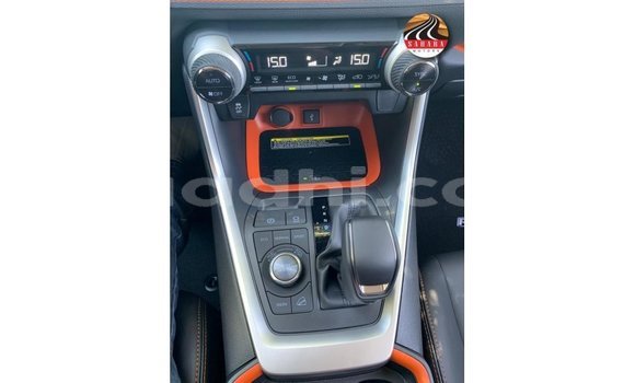 Imported Toyota HiAce Other Netiree iti Import - Dubai keessatti Somalia keessatti Imported Toyota HiAce Other Netiree iti Import - Dubai keessatti Somalia keessatti