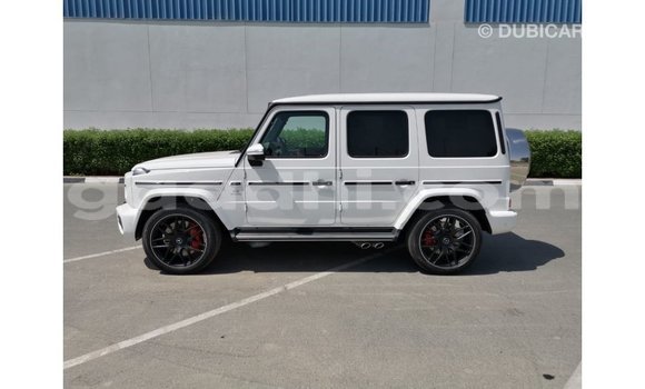 Nunua Imported Mercedes-Benz 190 Nyeupe Gari ndani ya Import - Dubai nchini Somalia Nunua Imported Mercedes-Benz 190 Nyeupe Gari ndani ya Import - Dubai nchini Somalia