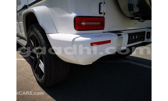 Nunua Imported Mercedes-Benz 190 Nyeupe Gari ndani ya Import - Dubai nchini Somalia Nunua Imported Mercedes-Benz 190 Nyeupe Gari ndani ya Import - Dubai nchini Somalia