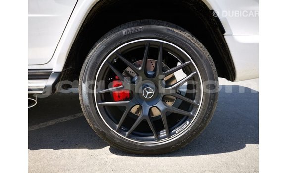 Nunua Imported Mercedes-Benz 190 Nyeupe Gari ndani ya Import - Dubai nchini Somalia Nunua Imported Mercedes-Benz 190 Nyeupe Gari ndani ya Import - Dubai nchini Somalia