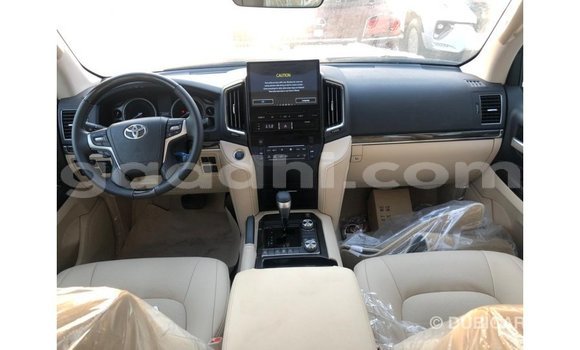 ይግዙ Imported Toyota Land Cruiser ጥቁር መኪና በ Import - Dubai በ ሶማሊያ ይግዙ Imported Toyota Land Cruiser ጥቁር መኪና በ Import - Dubai በ ሶማሊያ