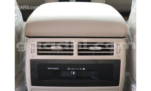 ይግዙ Imported Toyota Land Cruiser ጥቁር መኪና በ Import - Dubai በ ሶማሊያ ይግዙ Imported Toyota Land Cruiser ጥቁር መኪና በ Import - Dubai በ ሶማሊያ