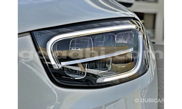 اشتري Imported Mercedes-Benz GLC أبيض سيارة في Import - Dubai في الصومال اشتري Imported Mercedes-Benz GLC أبيض سيارة في Import - Dubai في الصومال