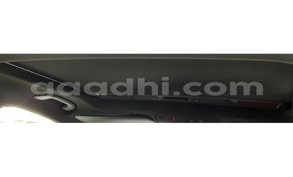 اشتري Imported Mercedes-Benz GLC أبيض سيارة في Import - Dubai في الصومال اشتري Imported Mercedes-Benz GLC أبيض سيارة في Import - Dubai في الصومال