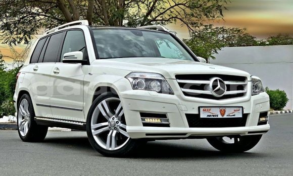 Buy Import Mercedes-Benz 190 White Car in Import - Dubai in Somalia