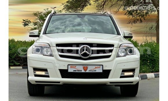 Buy Import Mercedes-Benz 190 White Car in Import - Dubai in Somalia Buy Import Mercedes-Benz 190 White Car in Import - Dubai in Somalia
