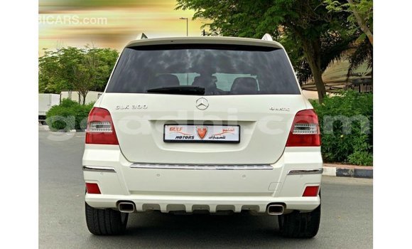 Buy Import Mercedes-Benz 190 White Car in Import - Dubai in Somalia Buy Import Mercedes-Benz 190 White Car in Import - Dubai in Somalia