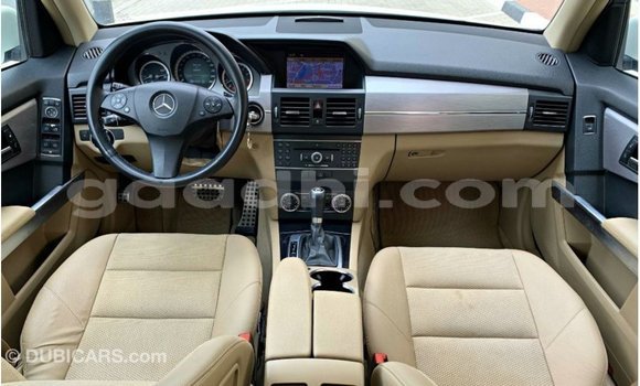 Buy Import Mercedes-Benz 190 White Car in Import - Dubai in Somalia Buy Import Mercedes-Benz 190 White Car in Import - Dubai in Somalia