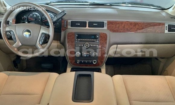 Nunua Imported Chevrolet Tahoe Nyingine Gari ndani ya Import - Dubai nchini Somalia Nunua Imported Chevrolet Tahoe Nyingine Gari ndani ya Import - Dubai nchini Somalia