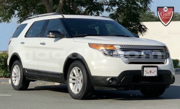 Buy Import Ford Explorer White Car in Import - Dubai in Somalia