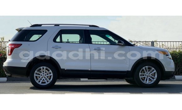 اشتري Imported Ford Explorer أبيض سيارة في Import - Dubai في الصومال اشتري Imported Ford Explorer أبيض سيارة في Import - Dubai في الصومال