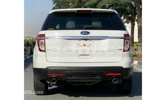 اشتري Imported Ford Explorer أبيض سيارة في Import - Dubai في الصومال اشتري Imported Ford Explorer أبيض سيارة في Import - Dubai في الصومال