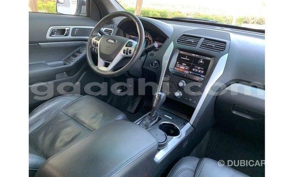 اشتري Imported Ford Explorer أبيض سيارة في Import - Dubai في الصومال اشتري Imported Ford Explorer أبيض سيارة في Import - Dubai في الصومال