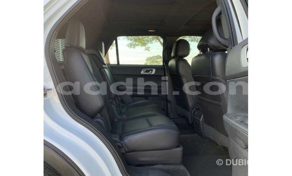اشتري Imported Ford Explorer أبيض سيارة في Import - Dubai في الصومال اشتري Imported Ford Explorer أبيض سيارة في Import - Dubai في الصومال