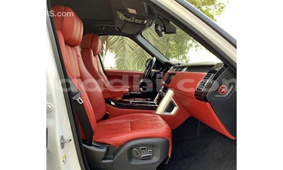 اشتري Imported Land Rover Range Rover أبيض سيارة في Import - Dubai في الصومال اشتري Imported Land Rover Range Rover أبيض سيارة في Import - Dubai في الصومال