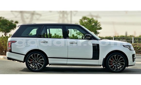 اشتري Imported Land Rover Range Rover أبيض سيارة في Import - Dubai في الصومال اشتري Imported Land Rover Range Rover أبيض سيارة في Import - Dubai في الصومال