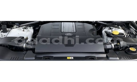 اشتري Imported Land Rover Range Rover أبيض سيارة في Import - Dubai في الصومال اشتري Imported Land Rover Range Rover أبيض سيارة في Import - Dubai في الصومال