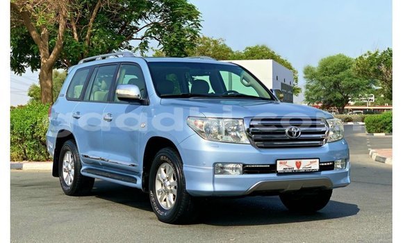 Buy Import Toyota Land Cruiser Blue Car in Import - Dubai in Somalia