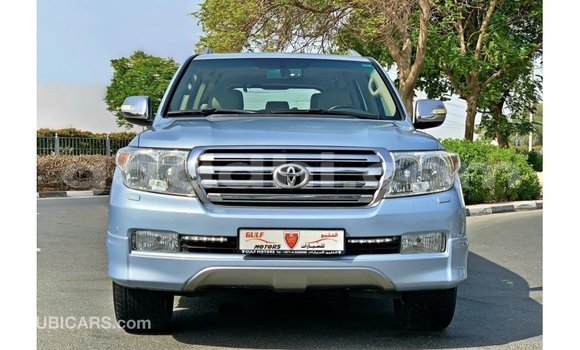 ይግዙ Imported Toyota Land Cruiser ሰማያዊ መኪና በ Import - Dubai በ ሶማሊያ ይግዙ Imported Toyota Land Cruiser ሰማያዊ መኪና በ Import - Dubai በ ሶማሊያ