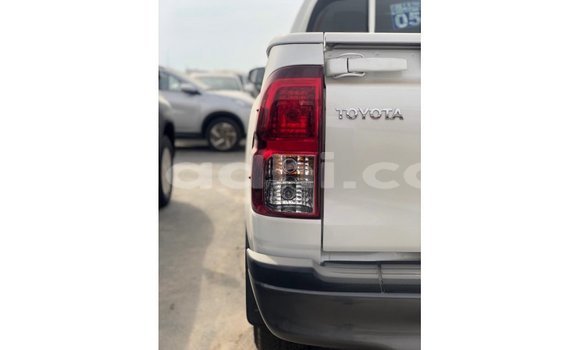 Buy Import Toyota Hilux White Car in Import - Dubai in Somalia Buy Import Toyota Hilux White Car in Import - Dubai in Somalia