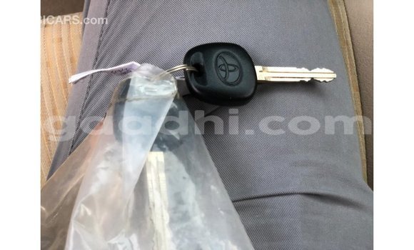 Acheter Import Utilitaire Toyota DA Blanc à Import - Dubai, Somalie Acheter Import Utilitaire Toyota DA Blanc à Import - Dubai, Somalie