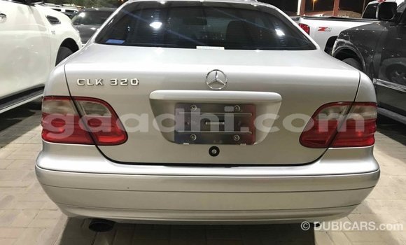 Imported Mercedes-Benz 190 (W201) Other Makiinaa iti Import - Dubai keessatti Somalia keessatti Imported Mercedes-Benz 190 (W201) Other Makiinaa iti Import - Dubai keessatti Somalia keessatti