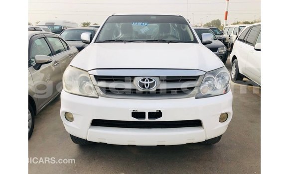 Buy Import Toyota Fortuner White Car in Import - Dubai in Somalia Buy Import Toyota Fortuner White Car in Import - Dubai in Somalia