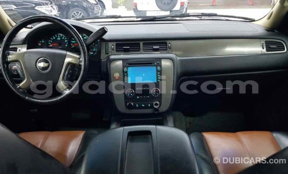 Imported Chevrolet Tahoe Black Makiinaa iti Import - Dubai keessatti Somalia keessatti Imported Chevrolet Tahoe Black Makiinaa iti Import - Dubai keessatti Somalia keessatti