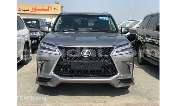 Acheter Import Voiture Lexus LX Autre à Import - Dubai, Somalie Acheter Import Voiture Lexus LX Autre à Import - Dubai, Somalie