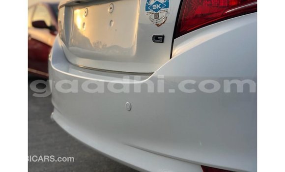 Buy Import Toyota Yaris White Car in Import - Dubai in Somalia Buy Import Toyota Yaris White Car in Import - Dubai in Somalia