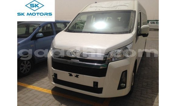 ይግዙ Imported Toyota Hiace ነጭ መኪና በ Import - Dubai በ ሶማሊያ ይግዙ Imported Toyota Hiace ነጭ መኪና በ Import - Dubai በ ሶማሊያ